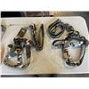 Image 2 : AS NEW SANDALS, KNEE BRACE AND 2 HEAVY DUTY CAMO DOG LEASHES