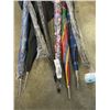 Image 2 : 6 NEW UMBRELLAS AND PICK UP TOOL