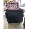 Image 2 : 6 STORAGE TOTES