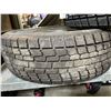 Image 2 : 3 YOKOHAMA ICE GUARD TIRES 195 65 R15 TIRES