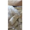 Image 2 : 2 CASES OF HANDHELD MASSAGERS AND TABLE LAMPS