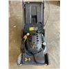Image 2 : YARDWORKS 6.5HP GAS LAWN MOWER