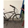 Image 3 : GREY KENT BIKE
