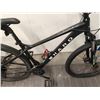 Image 2 : BLACK HARA BIKE