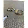 Image 2 : BEADED BRACLET AND EARRINGS WITH SILVER BRACELETS