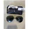 Image 1 : 2 PAIRS OF RAY BAN AVIATORS