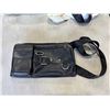 Image 2 : 5 CROSS BODY BAGS
