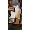 Image 1 : 2 BLACK HEART VASES, LED TABLE LAMP, MINI HANDHELD SEWING MACHINE, ETC