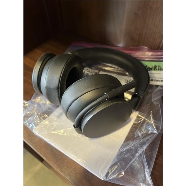 XBOX WIRELESS HEADSET FOR XBOX - TESTED WORKING, RETAIL $149