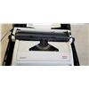 Image 2 : VINTAGE AEG OLYMPIA CARINA 2 TYPEWRITER