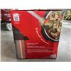 Image 2 : INSTANT POT DUO V5 7IN1 6QT PRESSURE COOKER - TESTED WORKING, RETAIL $159