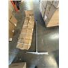 Image 1 : CASE OF 36 NEW SQUEEGIES WITH HANDLES