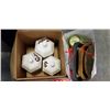 Image 2 : 3 CANNISTERS, THERMAL PITCHER, KITCHEN SUPPLIES