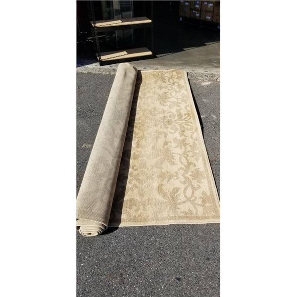 8X10 FT 'HELEN' AREA CARPET