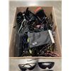 Image 3 : BOX OF ASSORTED LOST PROPERTY SUNGLSSES