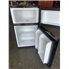 Image 2 : GE BAR FRIDGE WORKING EXCELLENT