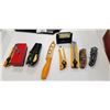 Image 1 : ASSORTED UTLITY KNIVES AND LARGE MAGNET