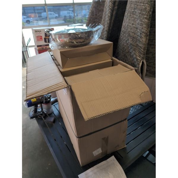 CASE OF NEW HOT SPOT SAUCE PANS