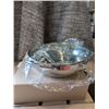 Image 3 : CASE OF NEW HOT SPOT SAUCE PANS
