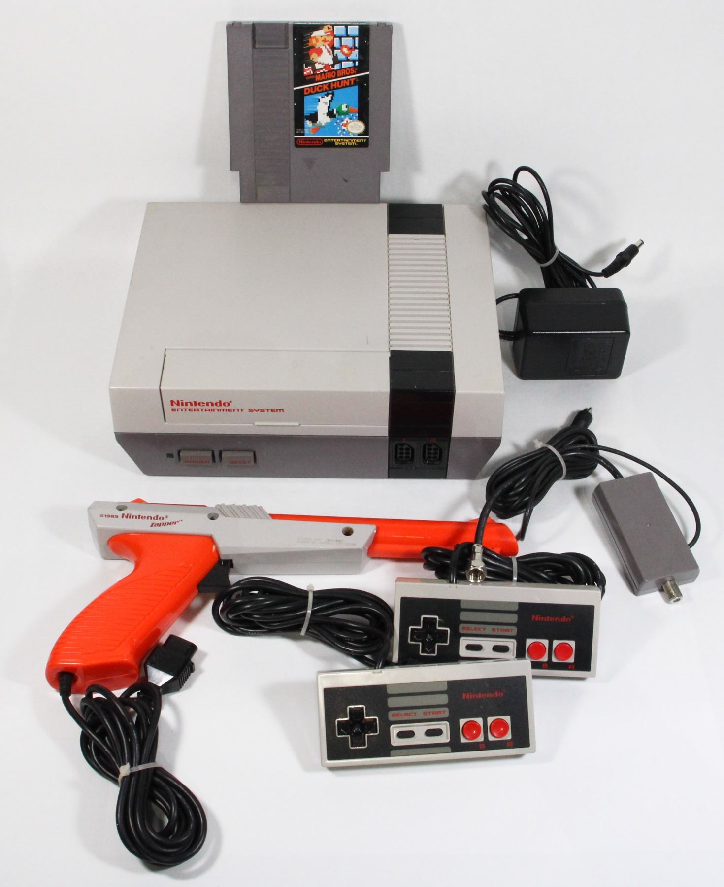 NINTENDO ENTERTAINMENT SYSTEM CONSOLE WITH TWO