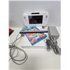 Image 1 : NINTENDO WII U WHITE CONSOLE BUNDLE 8GB
