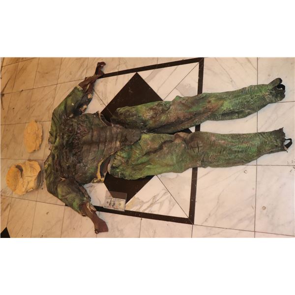 NO RESERVE BERMUDA ISLAND BLOODY CREATURE DEMON MONSTER COSTUME C