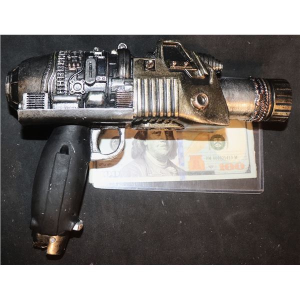 GHOSTBUSTERS 2016 PROTON PISTOL PAINTED