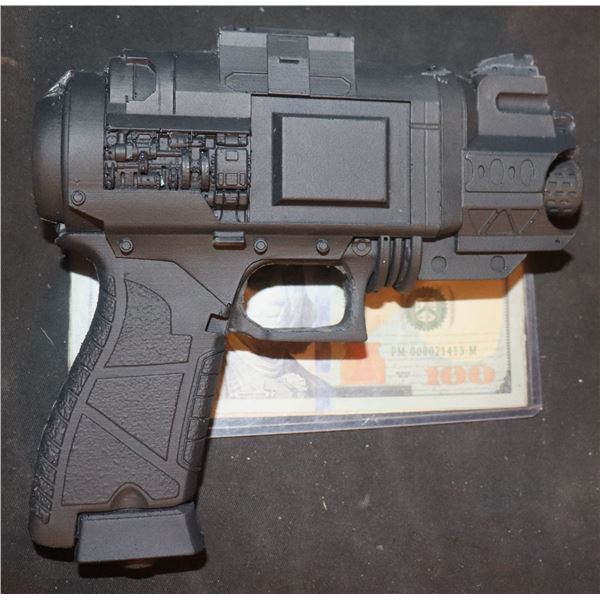 GHOSTBUSTERS 2016 PROTON PISTOL PROTOTYPE CASTING B