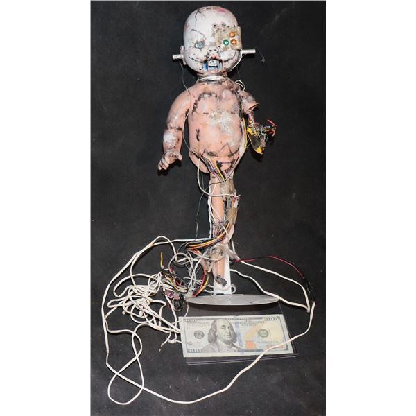 NO RESERVE KILLJOY 3 KILLJOY'S REVENGE MECHA MONSTER BABY PUPPET SCREEN MATCHED ON STAND