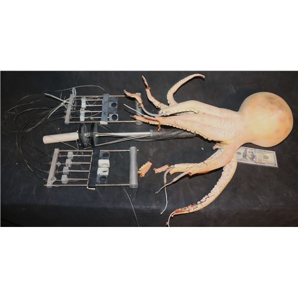 UNKNOWN ANIMATRONIC OCTOPUS PUPPET WITH ALL TRIGGERS INTACT