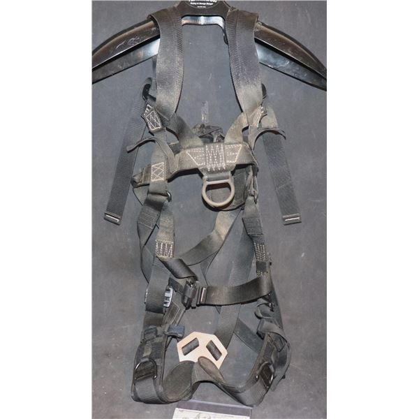 NO RESERVE TERMINATOR SALVATION JOHN CONNOR CHRISTIAN BALE TACTICAL HARNESS