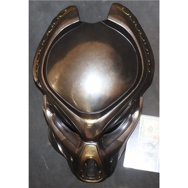 PREDATOR THE FUGITIVE HELMET CLEAN MASTER PAINTED