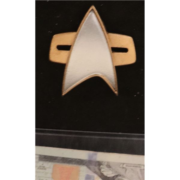STAR TREK TNG ERA FIRST CONTACT COMM BADGE SCREEN USED A FROM THE GREG JEIN COLLECTION