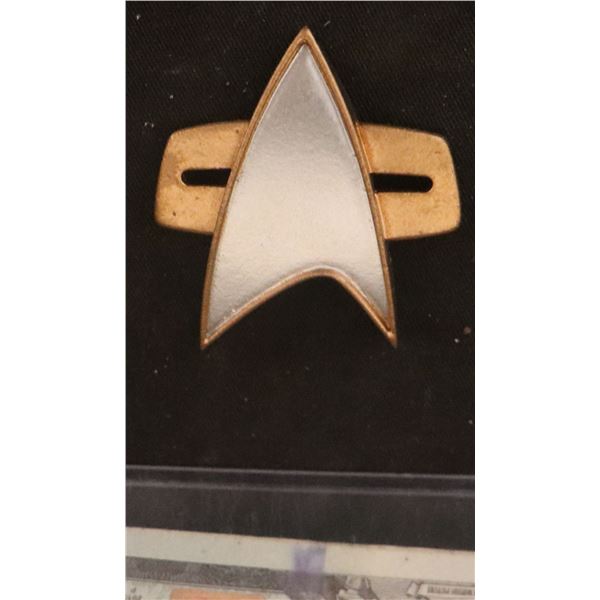 STAR TREK TNG ERA FIRST CONTACT COMM BADGE SCREEN USED B FROM THE GREG JEIN COLLECTION