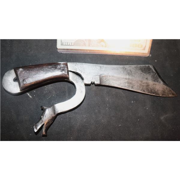 NO RESERVE THE WITCHER DRAGON OR WOLF KNIFE