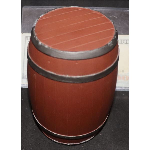 TITANIC MINIATURE FIRST CLASS BARREL