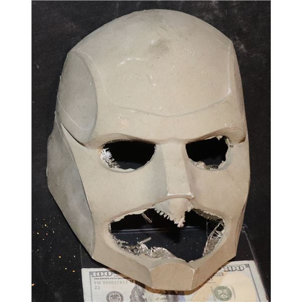 NO RESERVE SUPER HERO HELMET FACE MASK