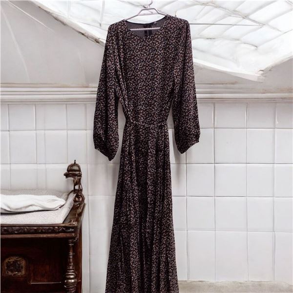 Black n White floral printed maxi dress with belt size L