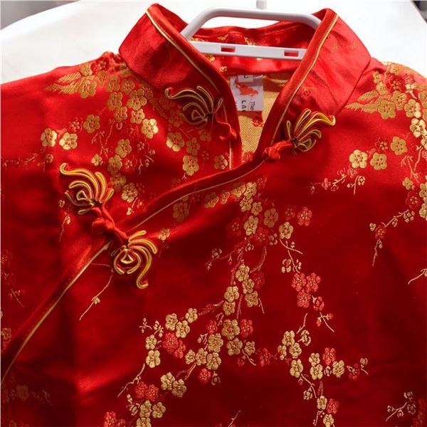 Red Chinese Apparel Size XL