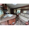 Image 21 : HOLIDAY TRAVEL TRAILER : 2014 Evergreen Sun Valley : 32ft : Bumper Pull : One-Slide Out