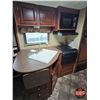 Image 27 : HOLIDAY TRAVEL TRAILER : 2014 Evergreen Sun Valley : 32ft : Bumper Pull : One-Slide Out