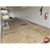 Image 10 : 4-PLACE ENCLOSED SLED TRAILER : 2005 United Expressline