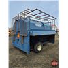 Image 6 : Portable Cattle Feeder "Lewis Cattle Oilers" (Blue)