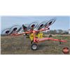 Image 5 : KUHN SPEEDRAKE : SR 112 GII (Orange) : 12 Wheel V Rake