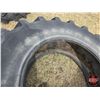 Image 5 : Firestone Tractor Tire : 20.8 R38 (520/85R38)