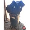 Image 5 : Sandborn Air Compressor : 30gal with Hose (Max PSI 135)