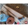 Image 5 : Pallet Lot: Bale Twine & Moisture Testers