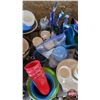 Image 3 : Grouping : (Variety) Household/Camping/Picnic