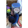 Image 5 : Grouping : (Variety) Household/Camping/Picnic