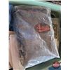 Image 4 : Pallet Lot: (3) Totes Blankets + Suitcase
